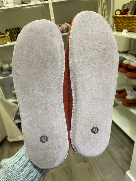 IMPERFECT Wool Slipper Clog in Spice - size 43