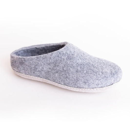 Wild Hearts Market wool slipper in Ash grey
